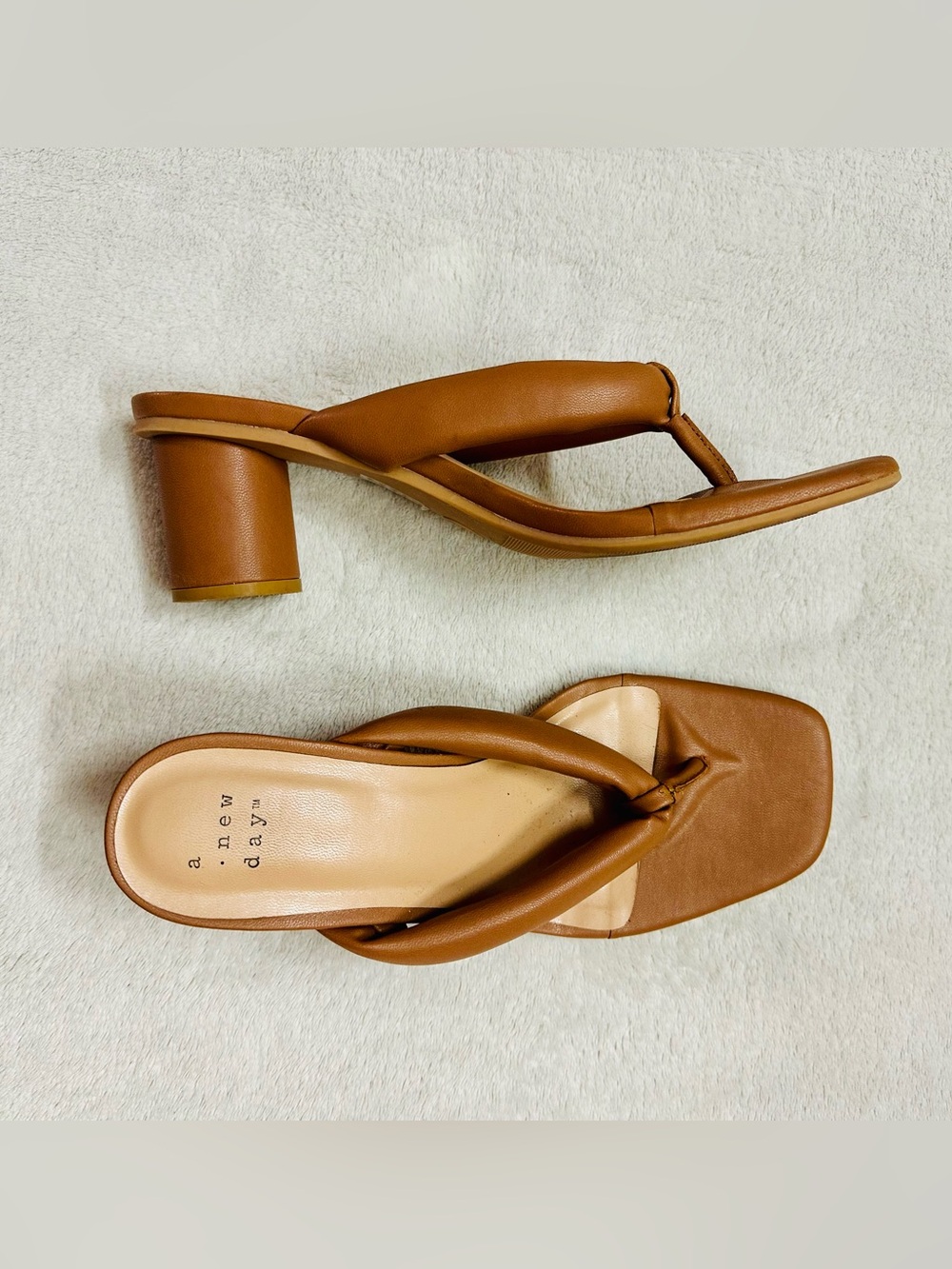 A New Day Women s Elvie Heels Brown Size 6.5 Comfortable Excellent Condition